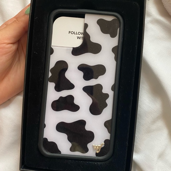 Wildflower moo moo case - Picture 2 of 2